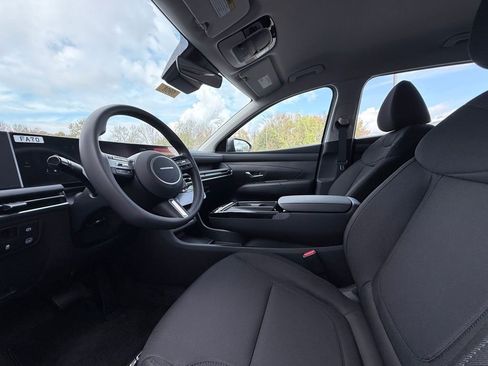 New 2026 Hyundai Tucson Blue SE image 10