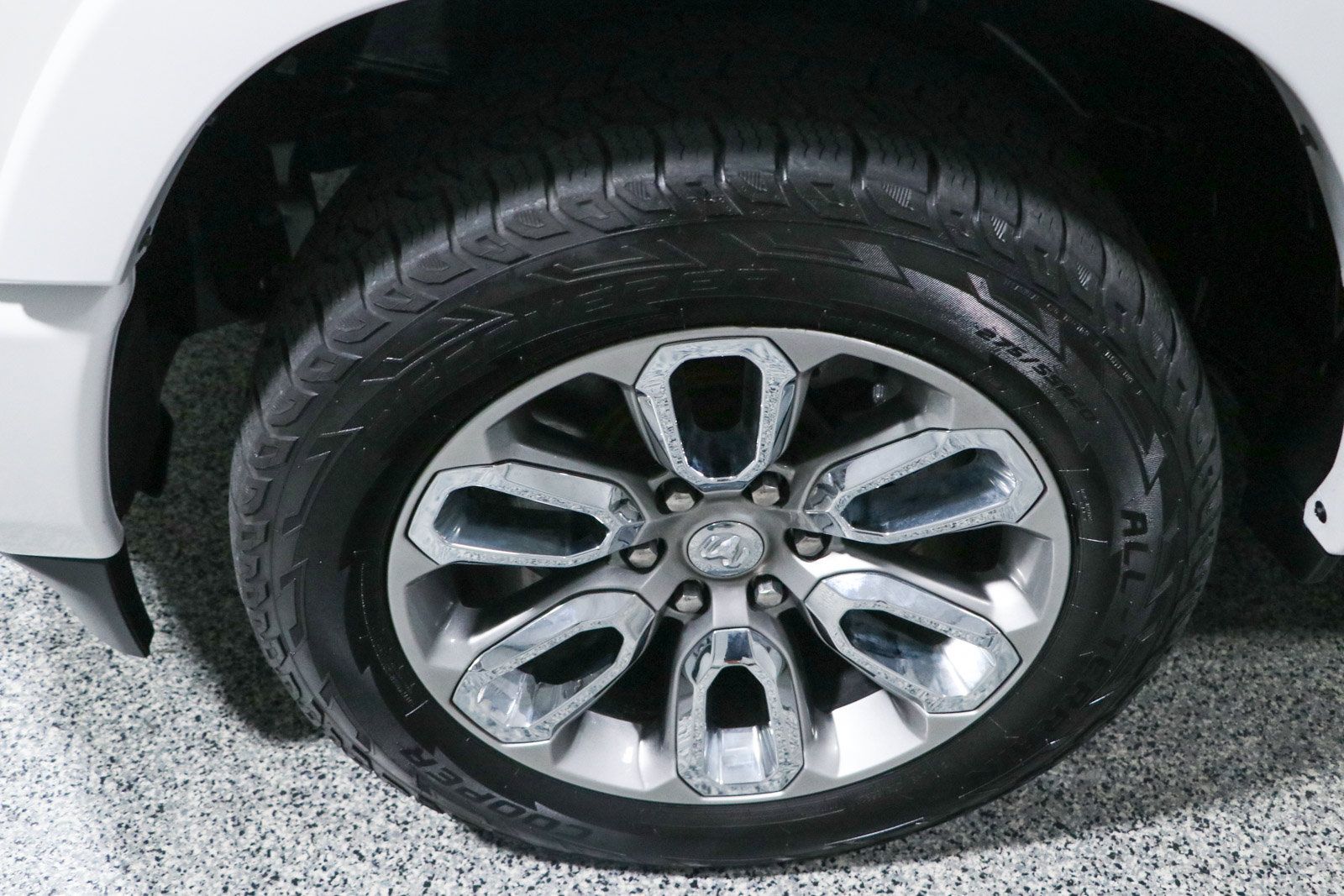 Used 2022 RAM 1500 Laramie w/ Laramie Southwest Edition AWD/4WD image 11