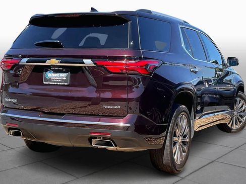 Used 2023 Chevrolet Traverse Premier image 13