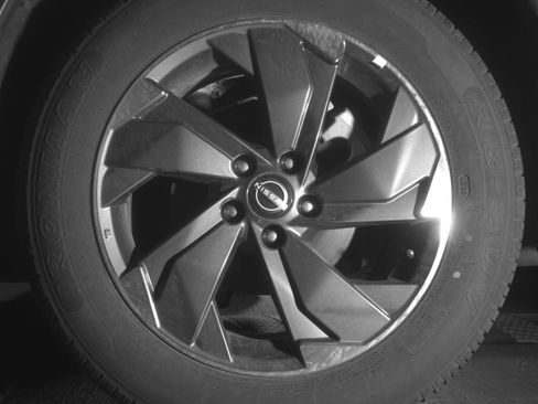 Used 2025 Nissan Rogue SV FWD image 14