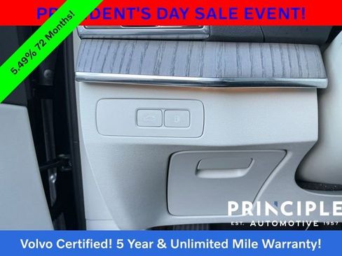 Certified 2025 Volvo XC90 T8 Ultra w/ Protection Package Premier image 26