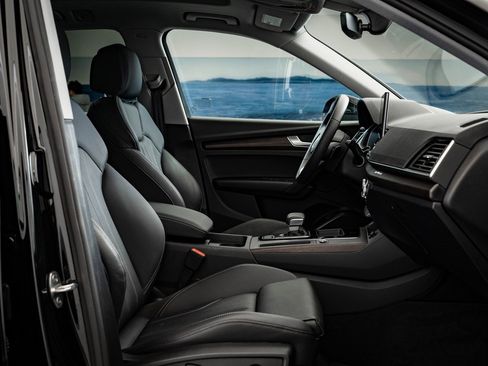 Used 2024 Audi Q5 e Premium image 26