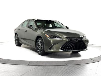 New 2025 Lexus ES 350 w/ Premium Package