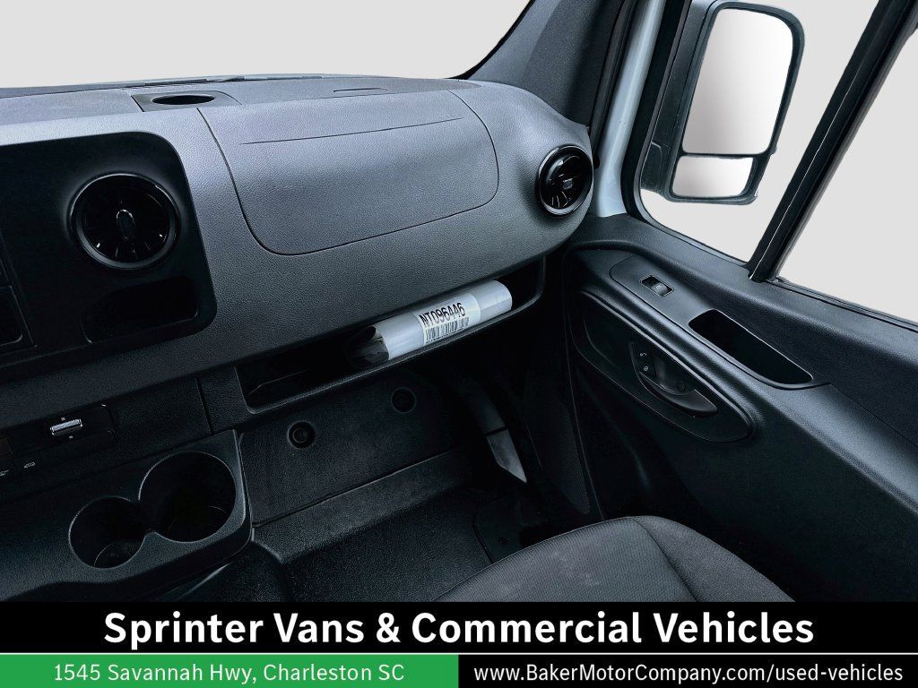 Used 2022 Mercedes-Benz Sprinter 2500 image 22