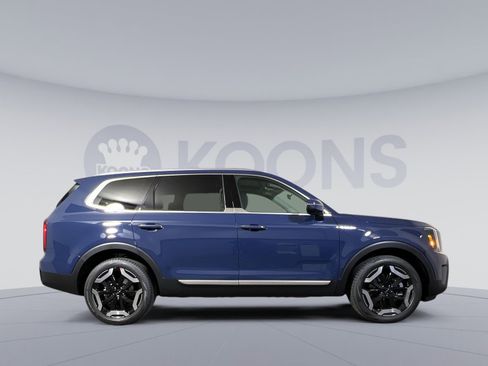 New 2025 Kia Telluride S image 7