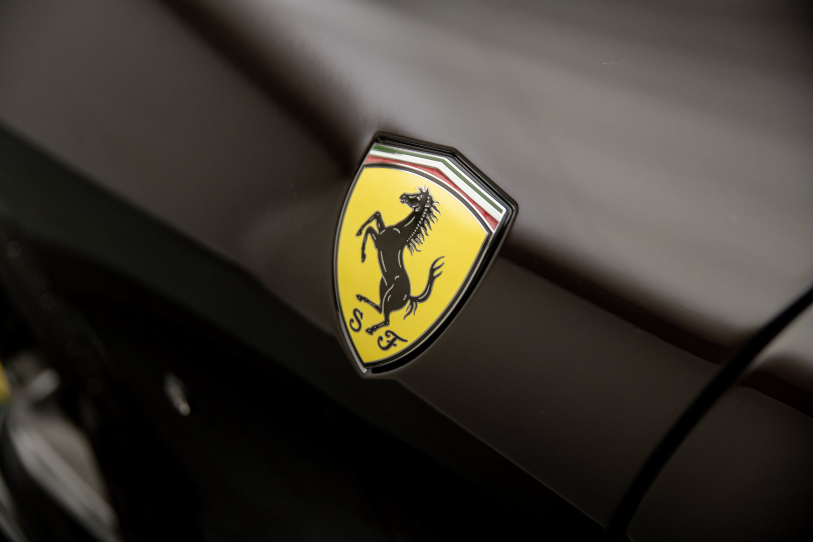Used 2026 Ferrari Roma Spider RWD image 33
