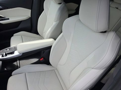 New 2026 BMW X2 xDrive28i w/ Technology Package AWD/4WD image 9