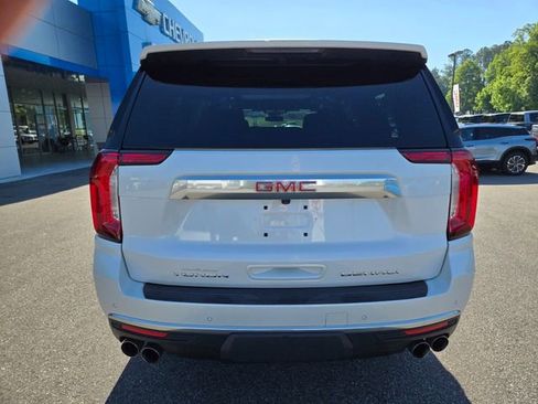 Used 2023 GMC Yukon XL Denali AWD/4WD image 6