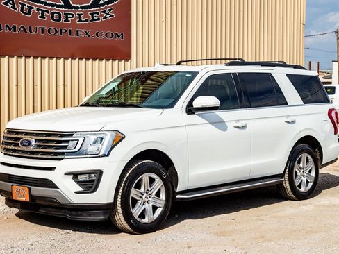 Used 2021 Ford Expedition XLT image 8