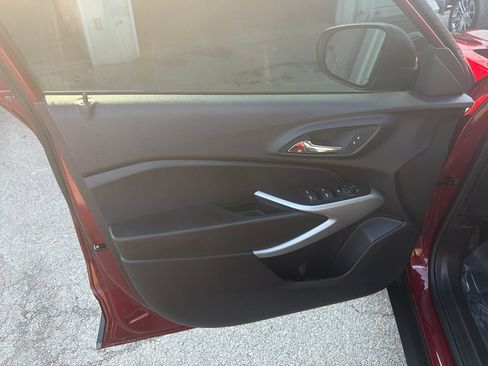 Used 2025 Chevrolet Trax LS w/ Driver Confidence Package FWD image 14