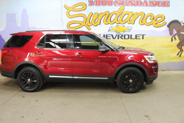 Used 2019 Ford Explorer XLT AWD/4WD image 1