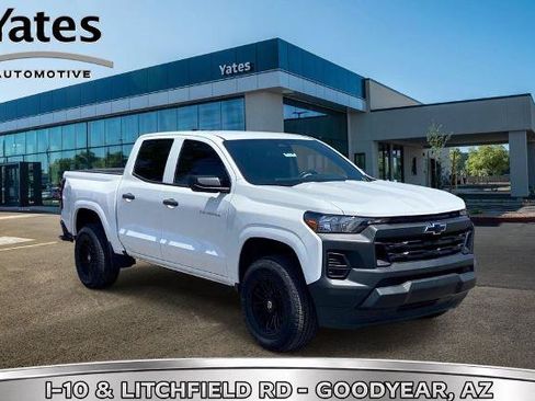 Used 2025 Chevrolet Colorado W/T RWD image 1