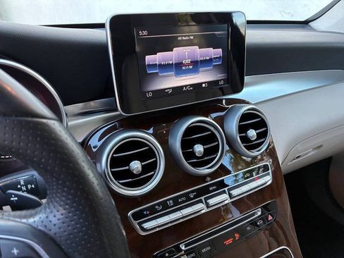 Used 2017 Mercedes-Benz GLC 300 image 20
