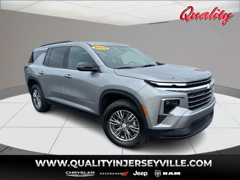 Used 2026 Chevrolet Traverse LT AWD/4WD image 1