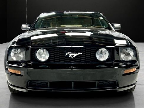 Used 2007 Ford Mustang GT Premium image 2