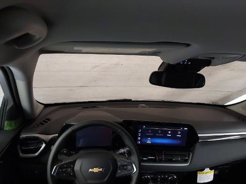 New 2026 Chevrolet TrailBlazer LT w/ Convenience Package FWD image 5