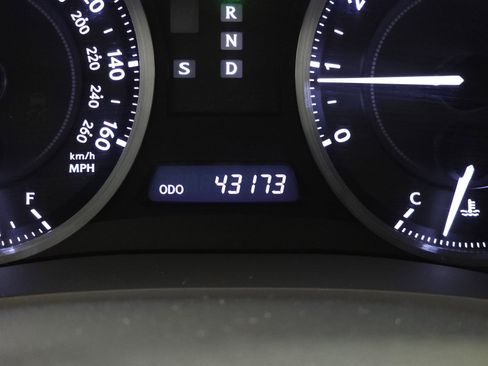 Used 2014 Lexus IS 250C image 17