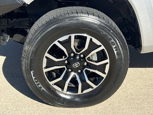 Used 2023 Toyota Tacoma TRD Sport image 16