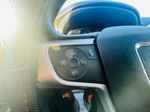 Used 2023 GMC Acadia SLE w/ Driver Convenience Package image 23