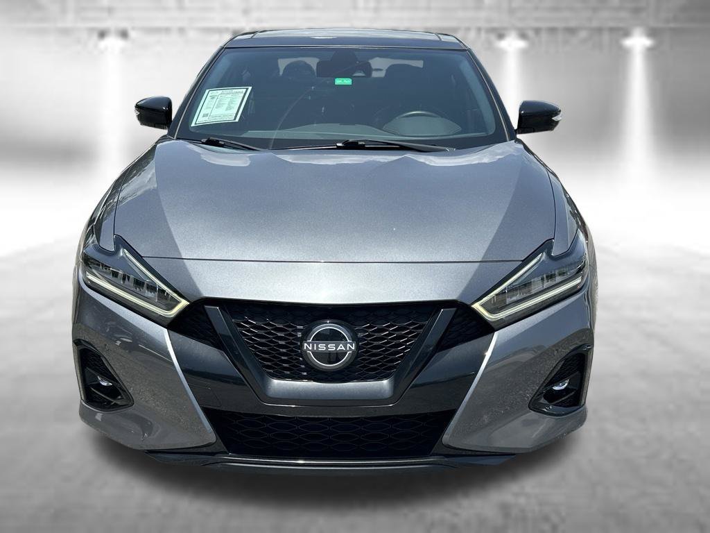Certified 2023 Nissan Maxima SR w/ Sport Mat Group FWD image 2