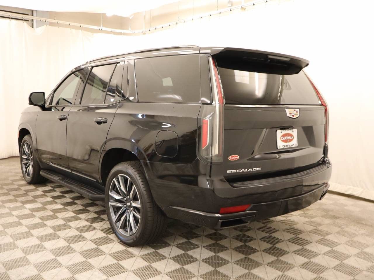 Used 2022 Cadillac Escalade Sport AWD/4WD image 3