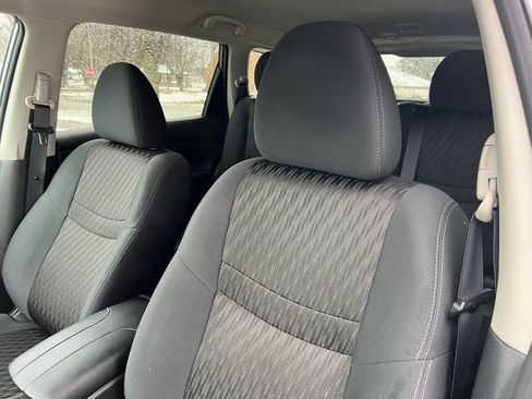 Used 2020 Nissan Rogue S image 13