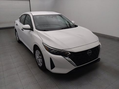 Used 2024 Nissan Sentra S FWD image 13