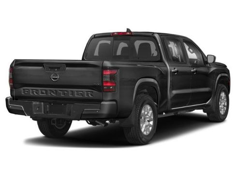 Certified 2022 Nissan Frontier SV image 2