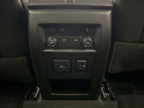 Used 2023 Chevrolet Traverse RS w/ LPO, Cargo Package image 20