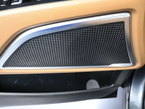 Used 2022 Kia Telluride SX w/ Towing Package image 15