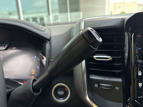 New 2026 RAM 3500 Laramie AWD/4WD image 17