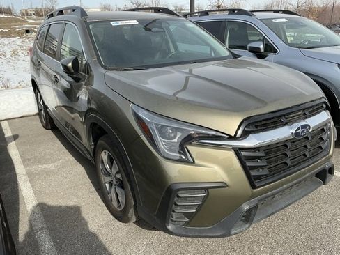 Certified 2024 Subaru Ascent Premium w/ Convenience Package image 3