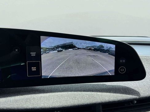 Used 2025 Lucid Air Pure RWD image 36