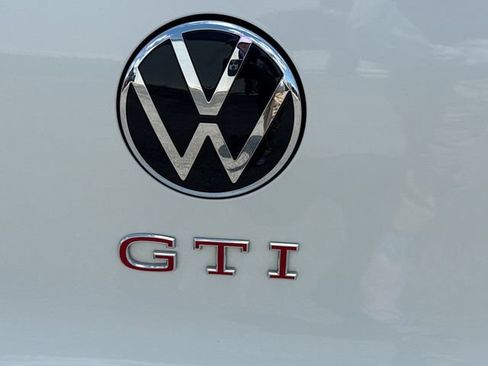 Used 2025 Volkswagen GTI Autobahn FWD image 11