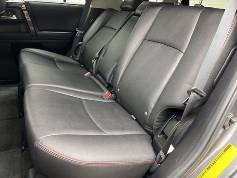 Used 2021 Toyota 4Runner TRD Off-Road Premium w/ Moonroof Package AWD/4WD image 21