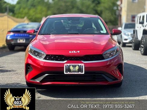 Used 2023 Kia Forte LXS FWD image 2