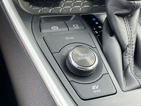 New 2025 Toyota RAV4 LE image 24