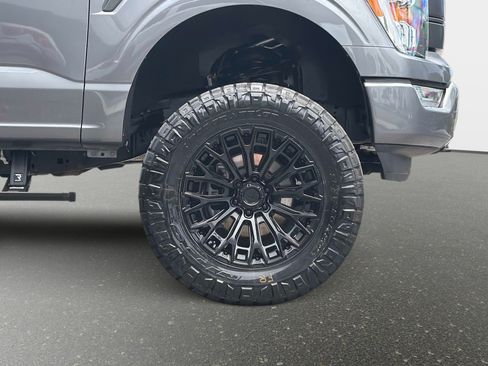 Used 2023 Ford F150 Lariat AWD/4WD image 3