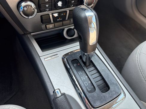 Used 2011 Ford Fusion SE FWD image 16