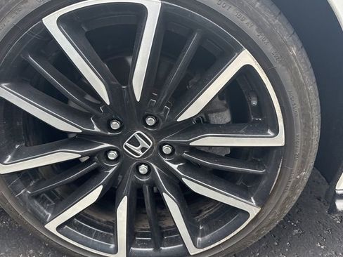 Used 2025 Honda Accord Touring image 5