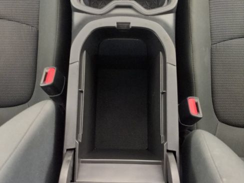 Used 2020 Toyota RAV4 LE w/ All Weather Liner Package AWD/4WD image 26