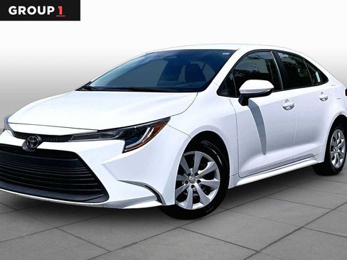 Used 2024 Toyota Corolla LE FWD image 1