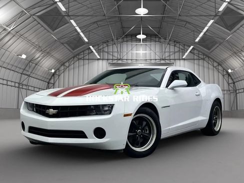 Used 2012 Chevrolet Camaro LS RWD image 15