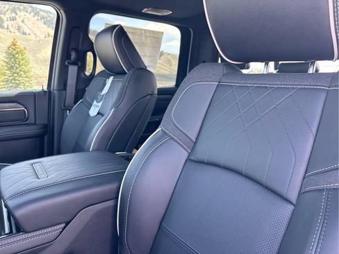 New 2026 RAM 3500 Limited AWD/4WD image 29