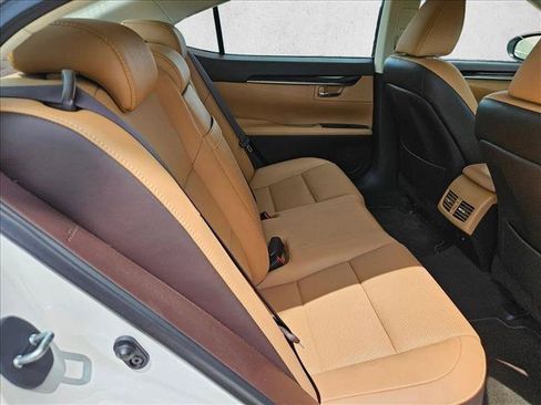 Used 2017 Lexus ES 350 w/ Premium Package FWD image 16
