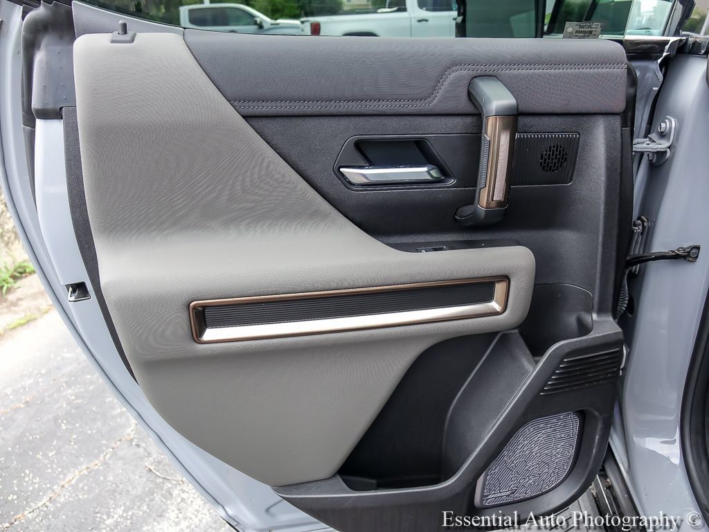 Used 2025 GMC Hummer EV 3X AWD/4WD image 27