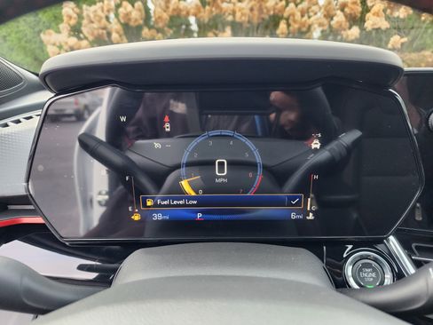 New 2026 Chevrolet Trax RS w/ Sunroof Package image 31