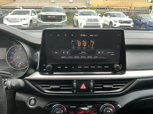 Used 2022 Kia Forte GT w/ GT Technology Package FWD image 22