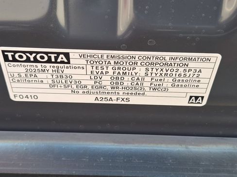 Used 2025 Toyota Camry LE FWD image 24