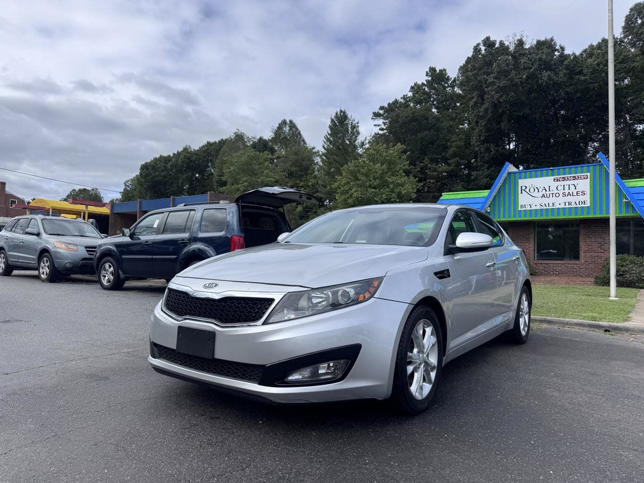 Used 2012 Kia Optima LX FWD image 1